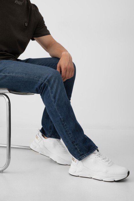 сникеры  модель lo-top от бренда plein sport вид слева