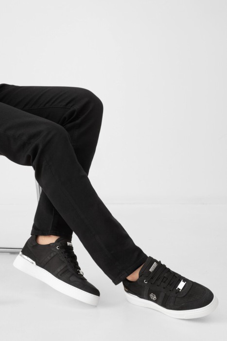 сникеры  модель lo-top от бренда philipp plein вид слева