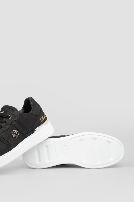 сникеры  модель lo-top универсального стиля с лицевой стороны