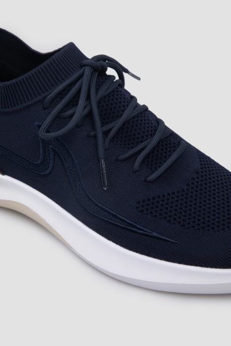 Товар синего цвета с внутренней стороны