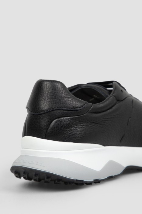 сникеры  из кожи спереди