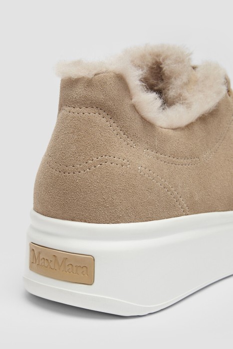 сникеры  из шерсти спереди