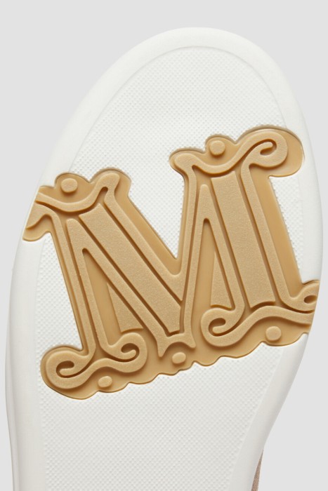 Продукция для женщин фото