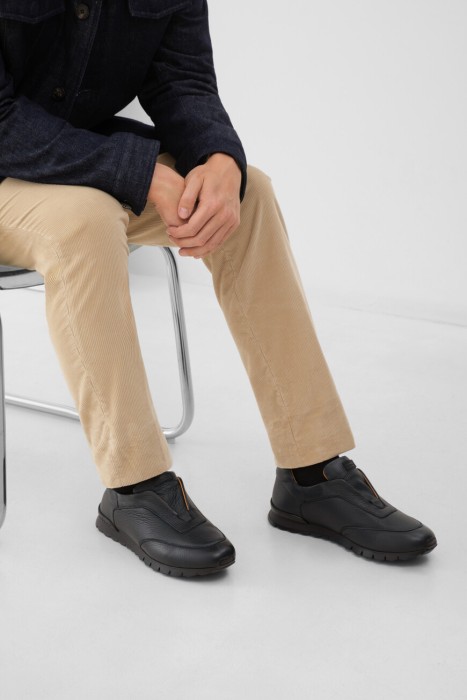 сникеры  от бренда kiton вид слева