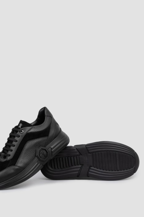 сникеры  универсального стиля с лицевой стороны