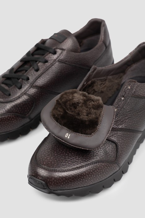 сникеры  для взрослого возраста с изнаночной стороны