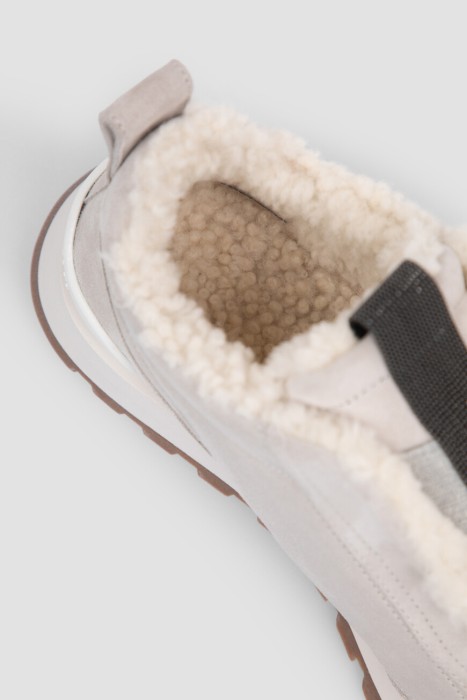 сникеры  спортивного стиля с лицевой стороны