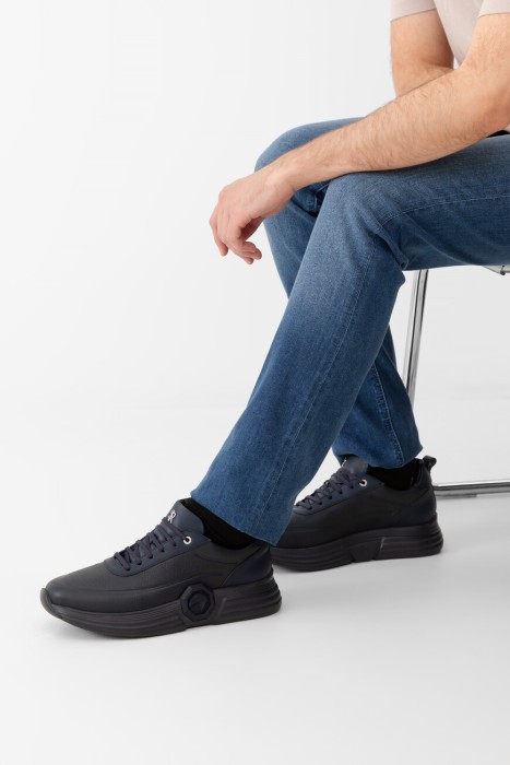 сникеры  от бренда stefano ricci вид слева