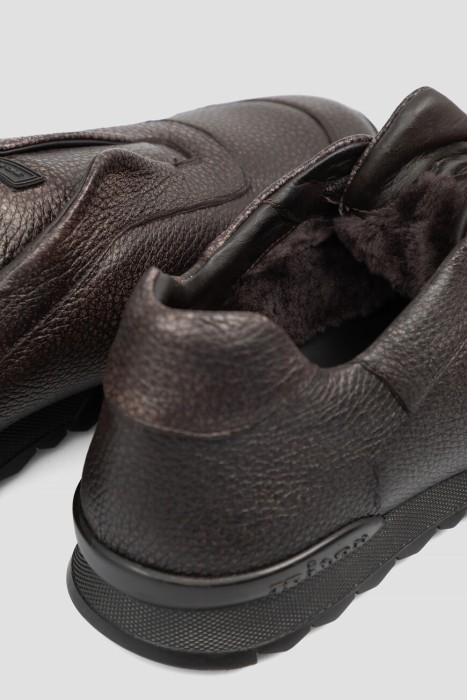 сникеры  для взрослого возраста с изнаночной стороны