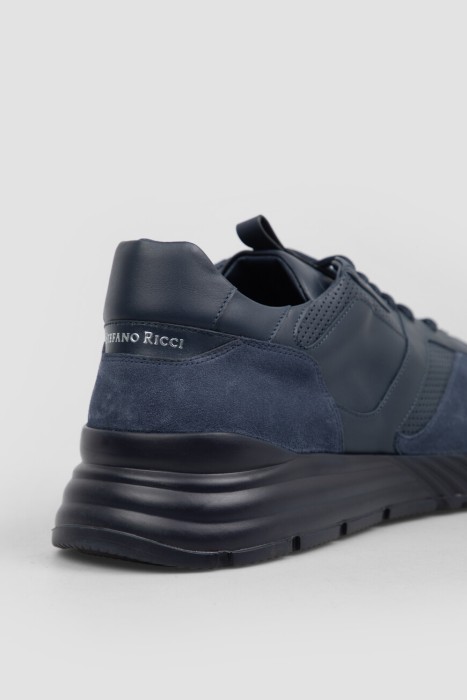 сникеры  из кожи спереди