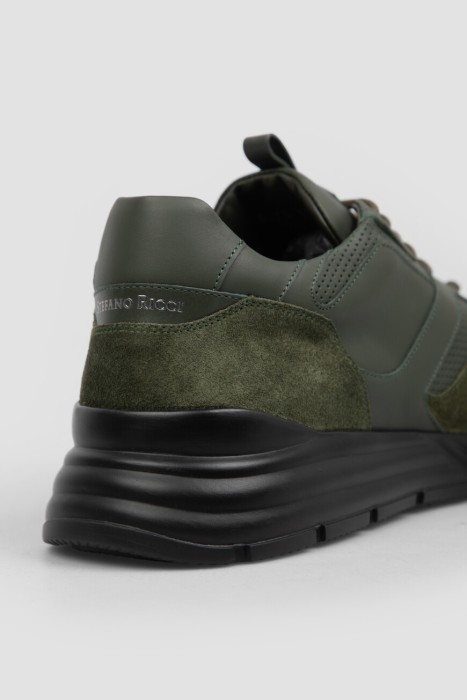 сникеры  из кожи спереди