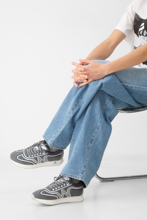 сникеры  от бренда max mara вид слева