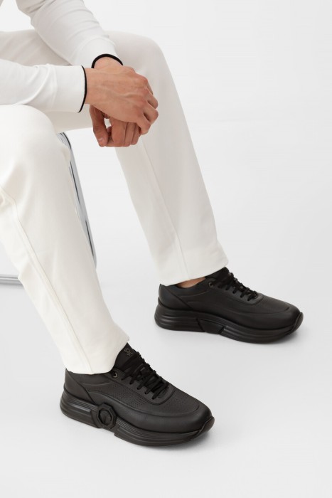 сникеры  от бренда stefano ricci вид слева