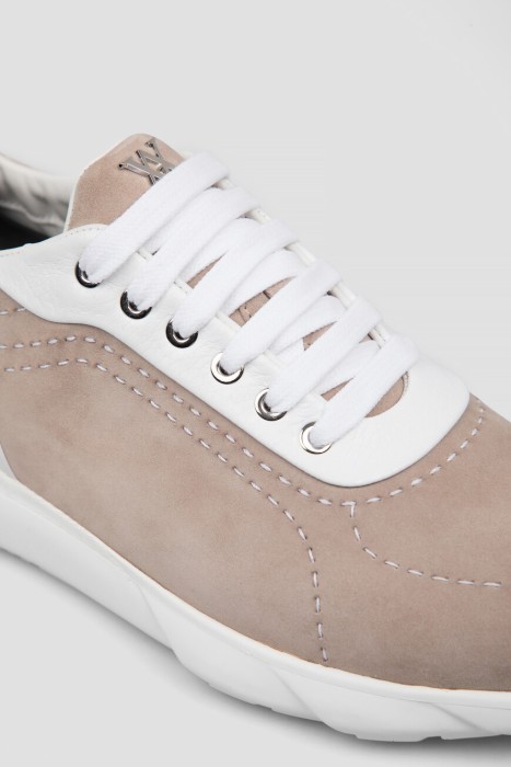 сникеры  из кожи спереди