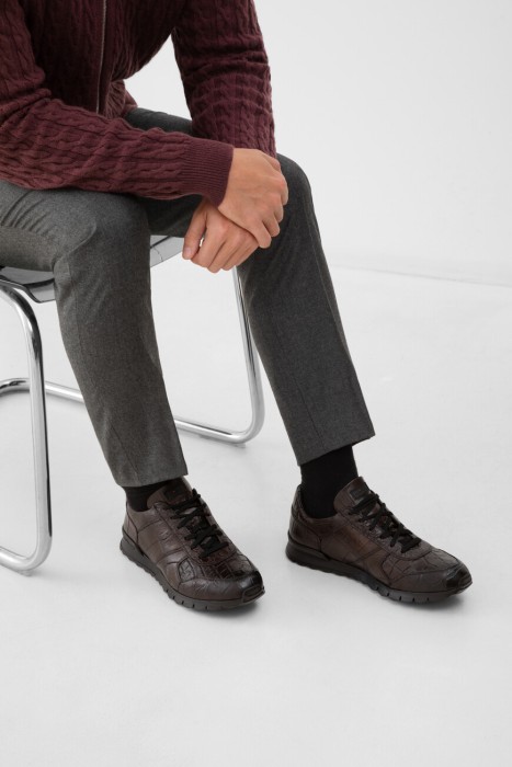 сникеры  от бренда kiton вид слева