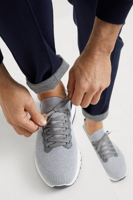 сникеры  от бренда brunello cucinelli вид слева