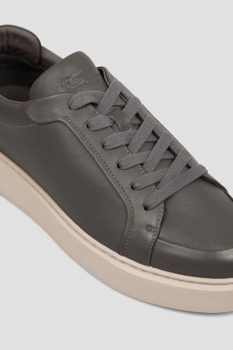 Товар серого цвета с внутренней стороны