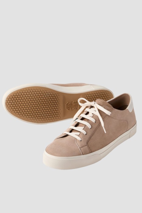 сникеры  из кожи спереди