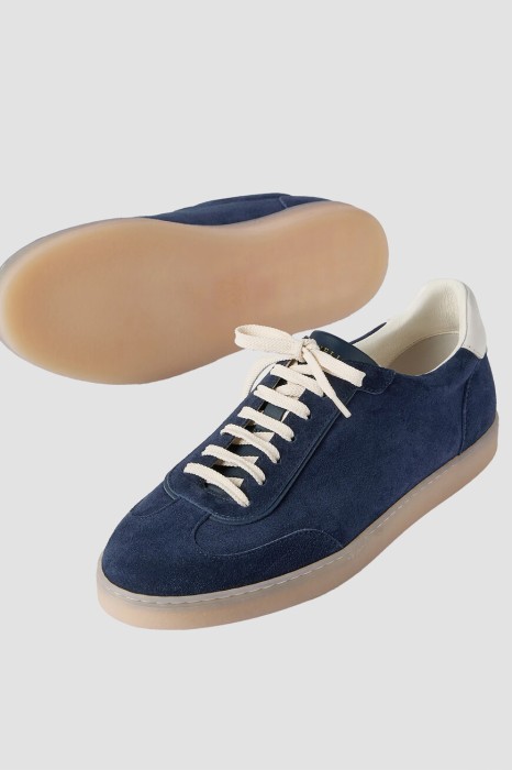 сникеры  из кожи спереди