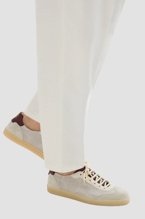 сникеры  от бренда brunello cucinelli вид слева