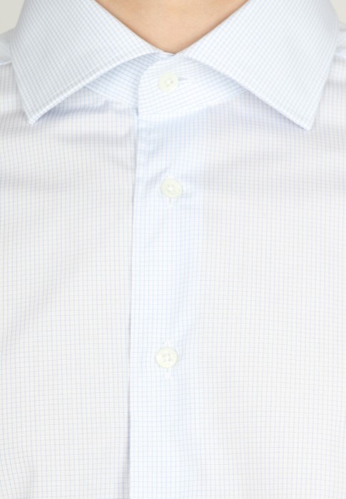 Товар белого цвета с внутренней стороны