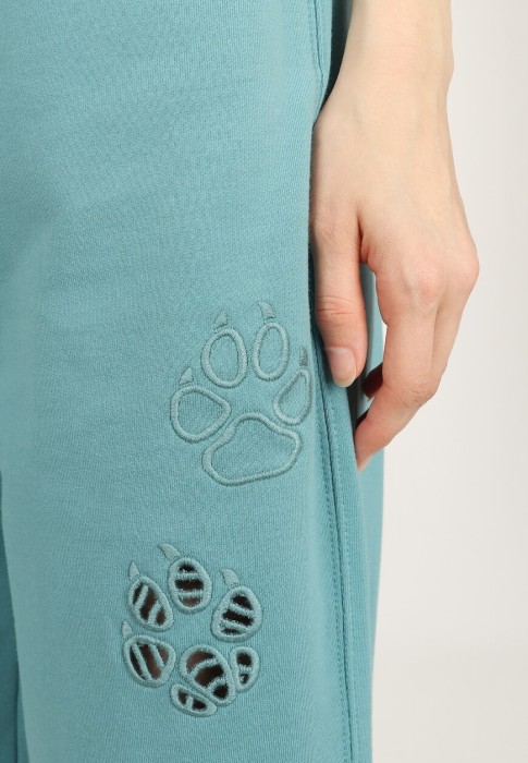 Товар голубого цвета с внутренней стороны