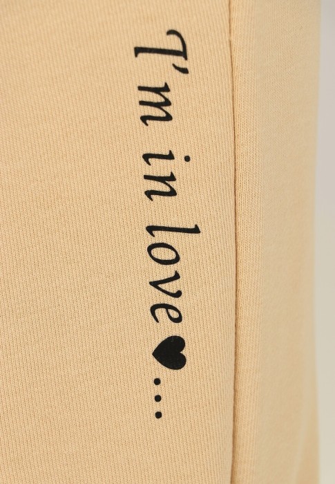 спортивные брюки  из проверенных материалов спереди