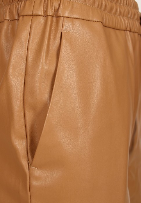 спортивные брюки  из проверенных материалов спереди