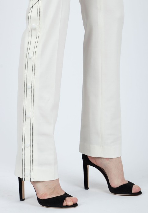 Продукция для женщин фото