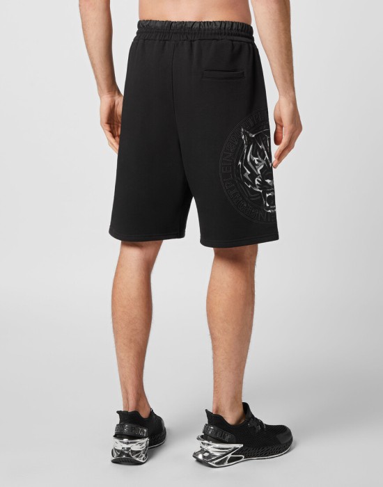 спортивные шорты  из италии вид сбоку