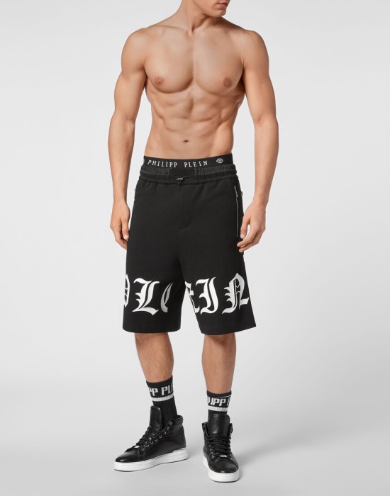 спортивные шорты  по цене 38760 руб вид справа