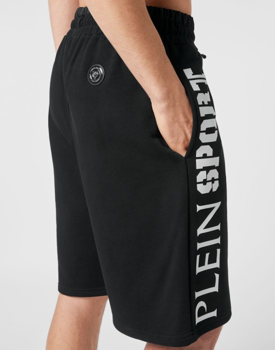 спортивные шорты  из проверенных материалов спереди