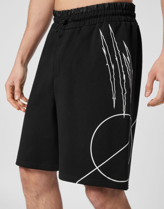 спортивные шорты  из италии вид сбоку