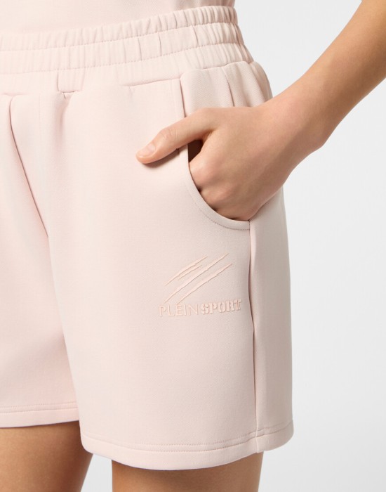 спортивные шорты  из проверенных материалов спереди