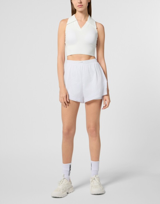 Товар белого цвета с внутренней стороны