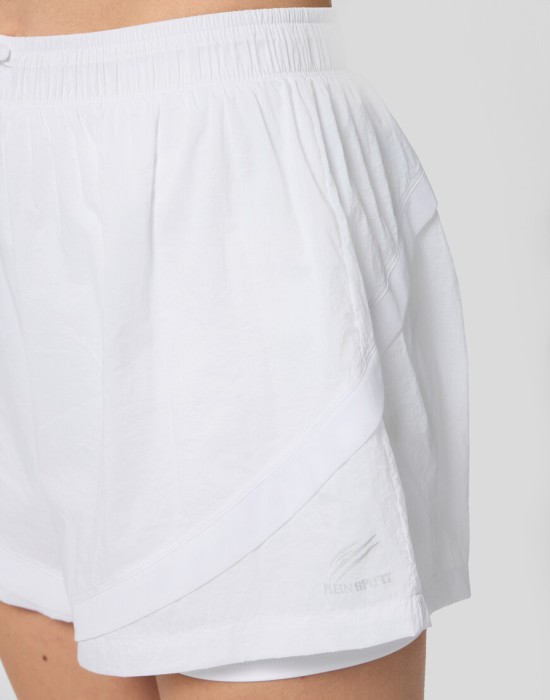 спортивные шорты  из проверенных материалов спереди