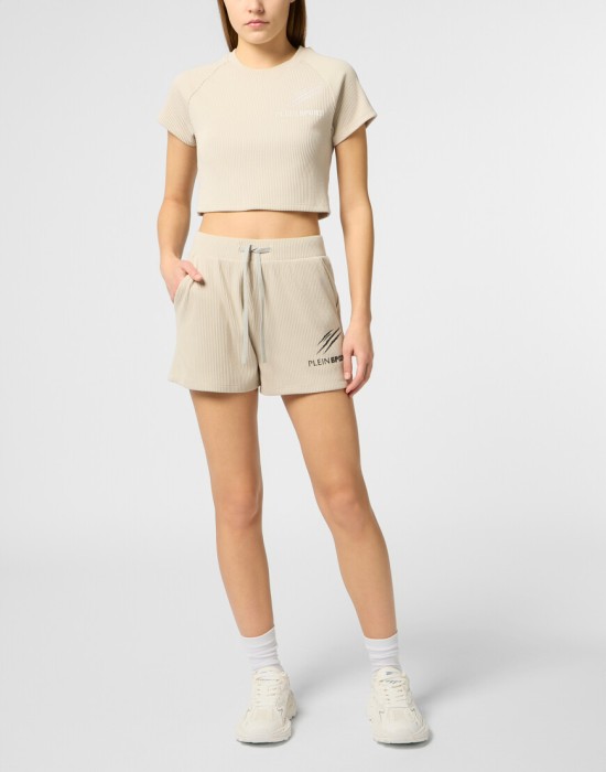 Товар белого цвета с внутренней стороны