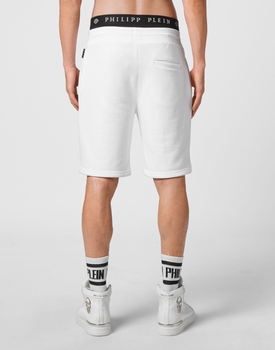 спортивные шорты  из америки вид сбоку