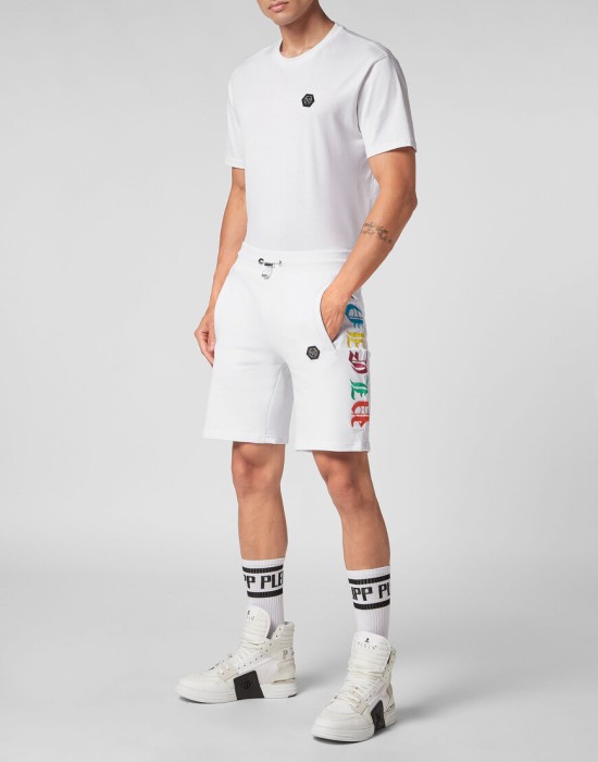 Товар белого цвета с внутренней стороны