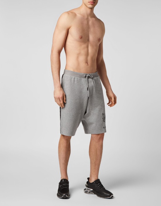 Товар серого цвета с внутренней стороны