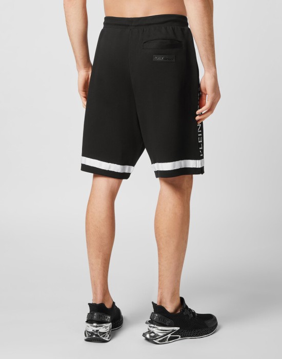 спортивные шорты  из италии вид сбоку