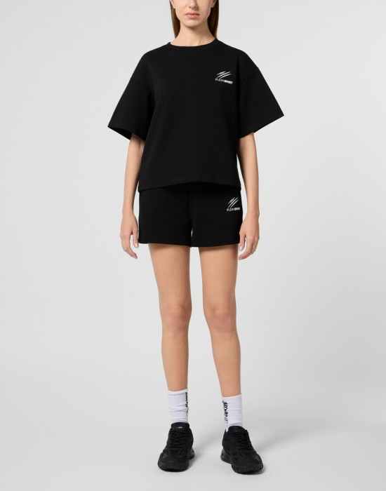 Товар черного цвета с внутренней стороны