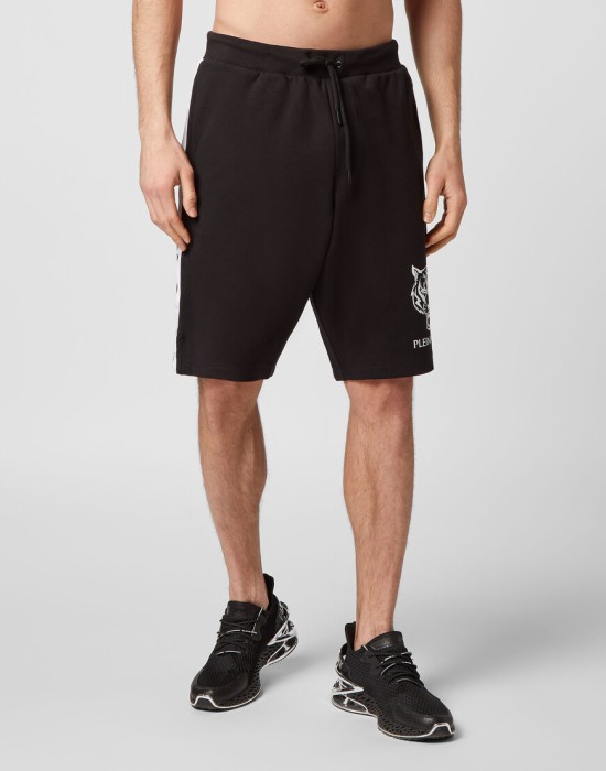 спортивные шорты  от бренда plein sport вид слева