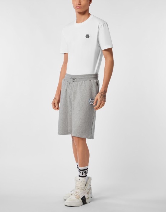 Товар серого цвета с внутренней стороны