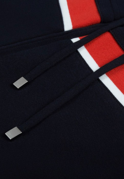 спортивный костюм  на сезон этого года фотография