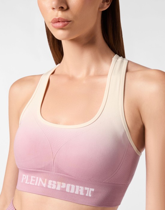 спортивный топ  из проверенных материалов спереди