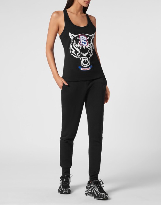 Товар черного цвета с внутренней стороны