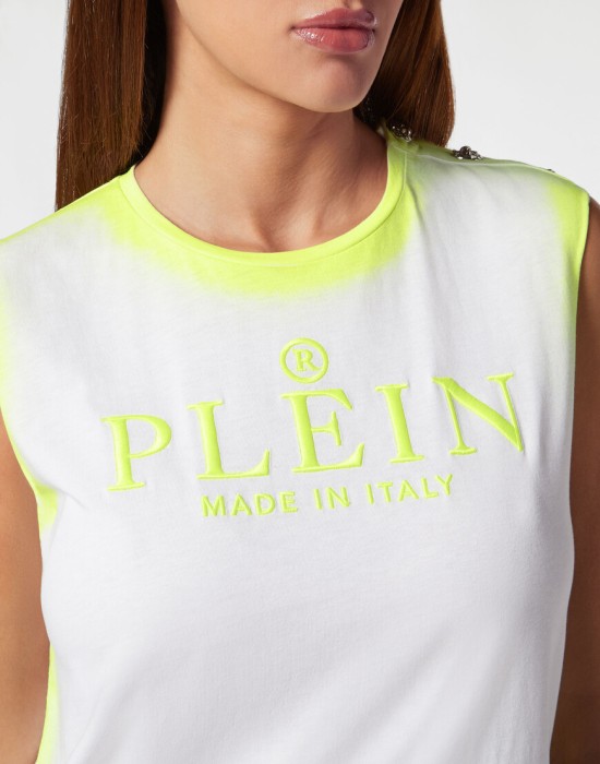 спортивный топ  из америки вид сбоку