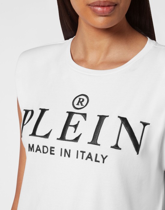 спортивный топ  из проверенных материалов спереди