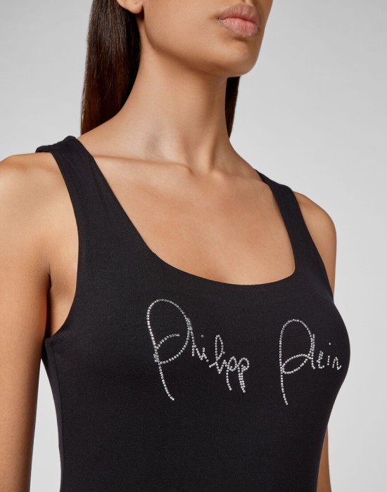 спортивный топ  из проверенных материалов спереди